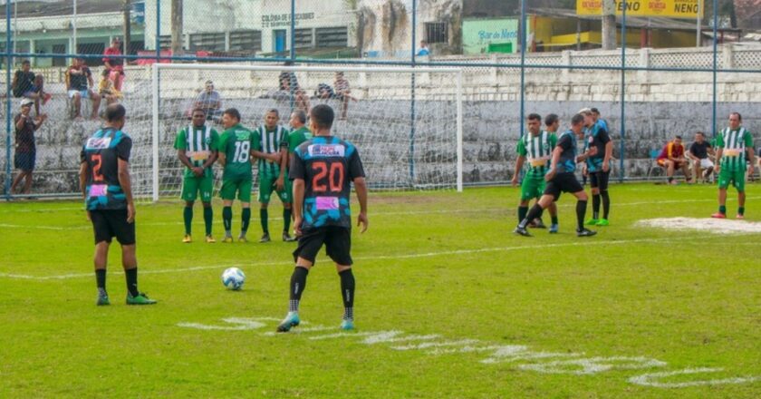 Secretaria de Esportes de Penedo realiza campeonato municipal de futsal e master de futebol de campo