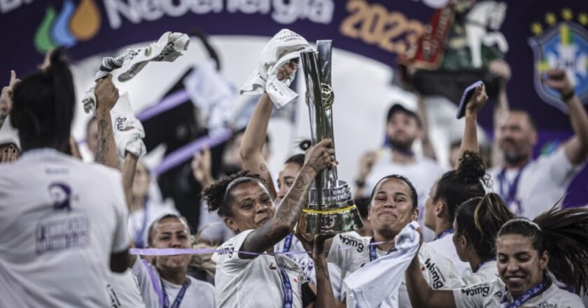 Corinthians é campeão do Brasileirão Feminino Neoenergia com recorde de público