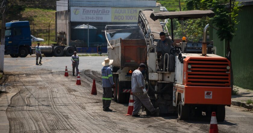 Novo asfalto chega ao bairro Santo Agostinho