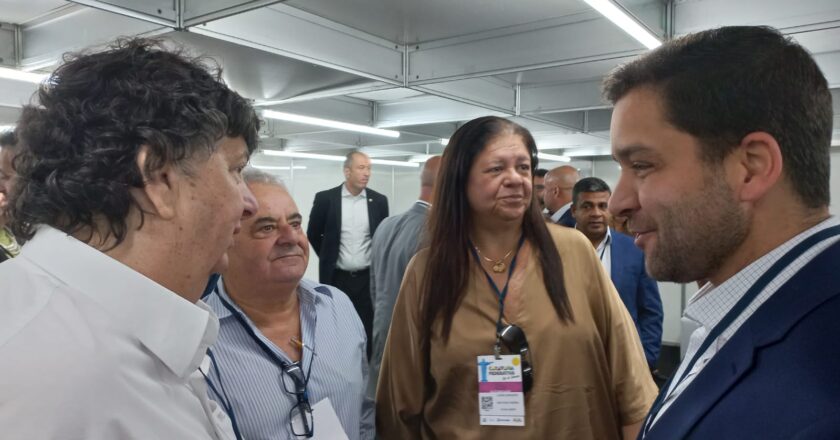 Comitiva de Volta Redonda participa da Caravana Federativa no Rio