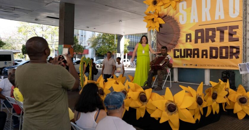 Sarau cultural abre atividades do ‘Setembro Amarelo’ em Volta Redonda