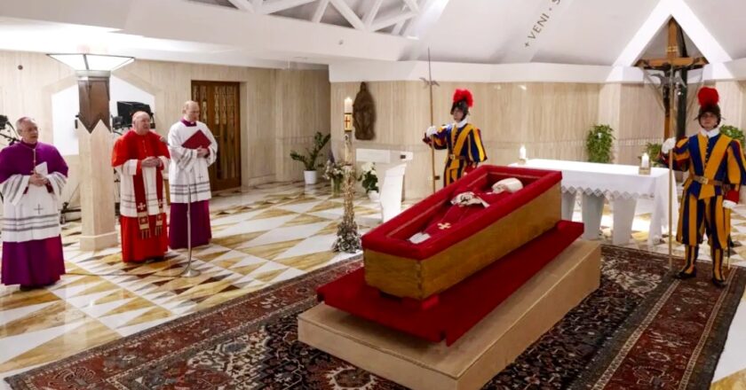 Funeral de Papa Francisco será no sábado, 26