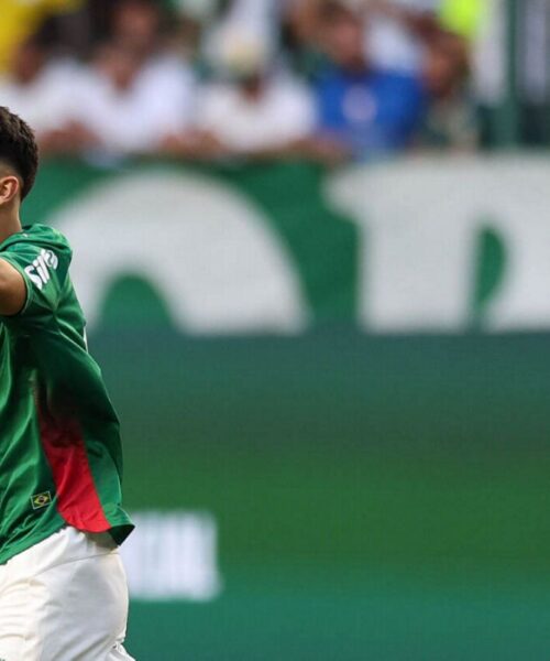 Palmeiras goleia o Vasco e dispara na liderança