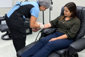 Paciente procura por estética, médico investiga a causa: quando os injetáveis podem ser indicados?