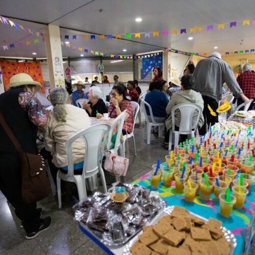 Academia da Vida promove Festa Caipira para alunos da Melhor Idade em Volta Redonda